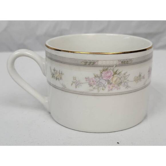 Farberware Fine China Southampton 1992 223K China Mug Pink Rose Floral Paint - Picture 1 of 6